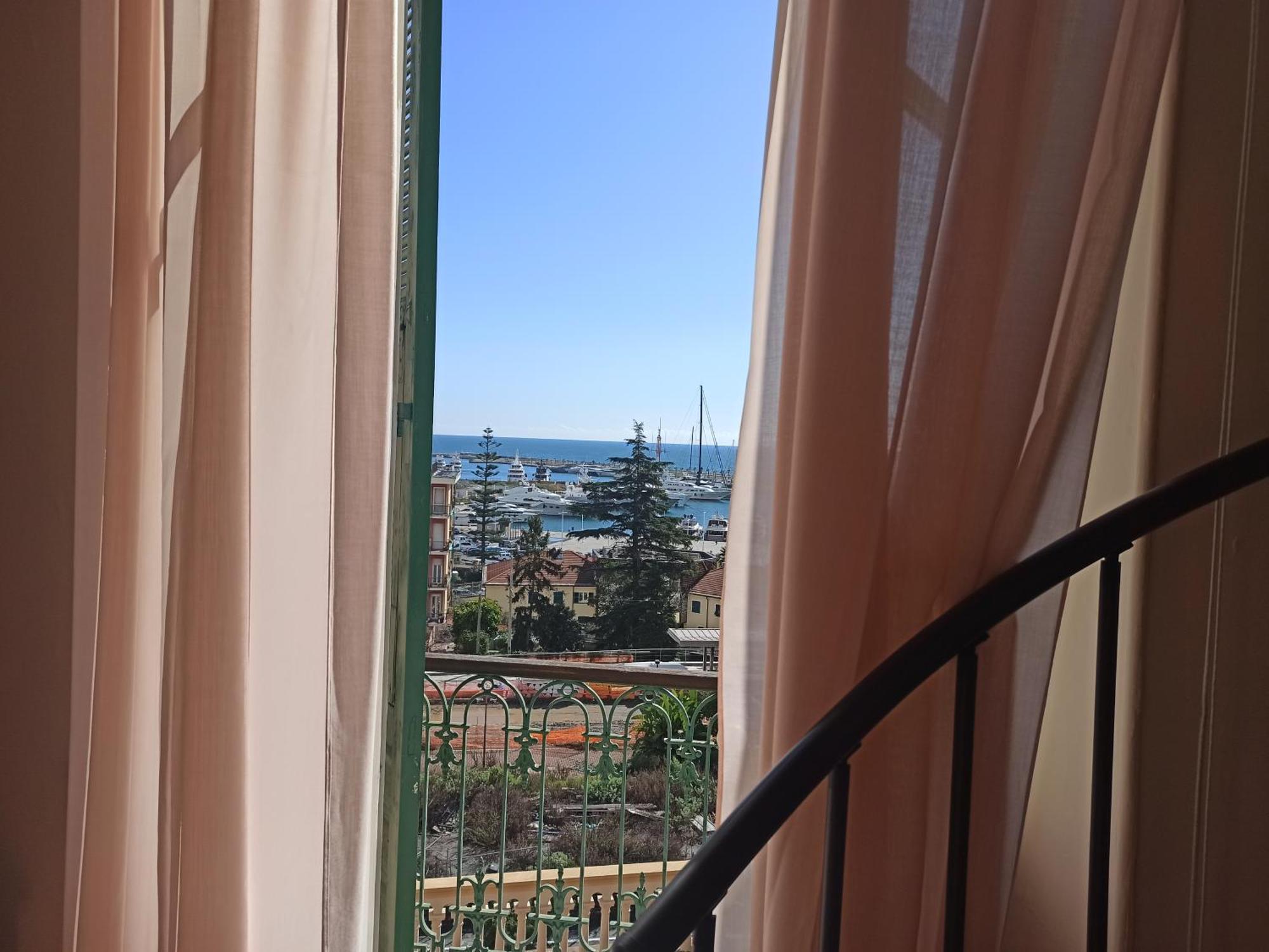 Hotel Miramare Imperia Room photo