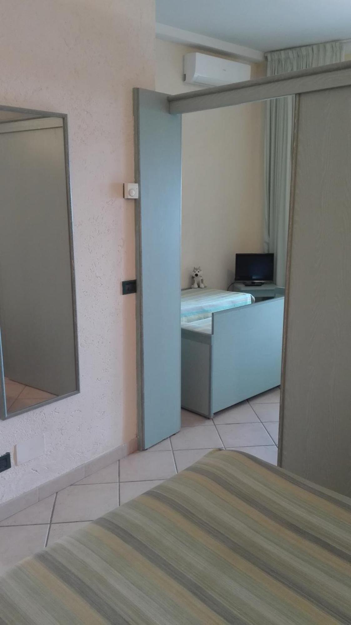 Hotel Miramare Imperia Room photo
